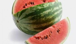 网红吃蜜瓜棒棒糖视频,甜蜜滋味引发网友热议